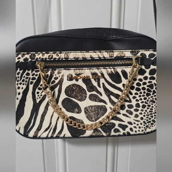 Michael Kors Jet Set East West Crossbody Black & White Animal Print - Picture 3 of 11